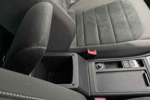 39 of 53 for VOLKSWAGEN GOLF 1.5 TSI EVO 150 GT 5dr