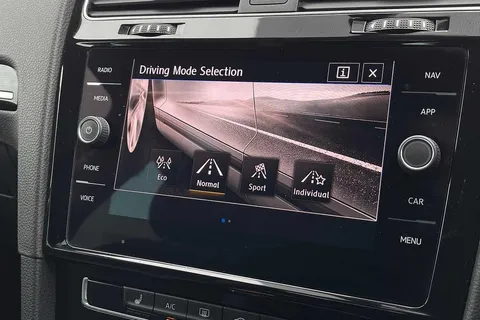 46 of 53 for VOLKSWAGEN GOLF 1.5 TSI EVO 150 GT 5dr