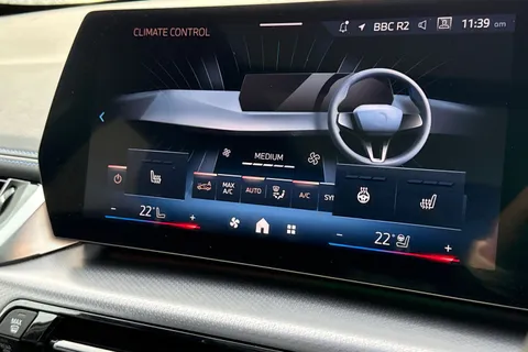 PY23VCZ BMW X1 2.0 18d M Sport DCT sDrive Euro 6 (s/s) 5dr Thumbnail #31