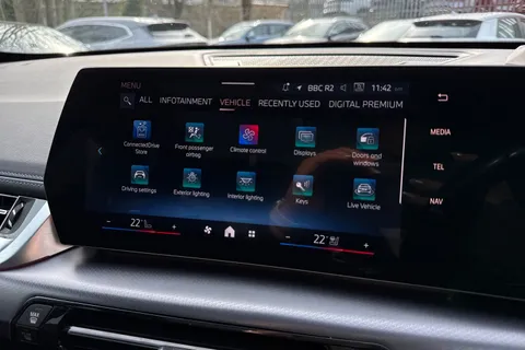 PY23VCZ BMW X1 2.0 18d M Sport DCT sDrive Euro 6 (s/s) 5dr Thumbnail #42