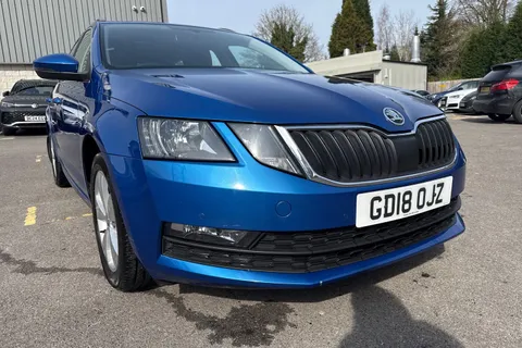 17 of 45 for Škoda Octavia 1.0 TSI SE Technology DSG Euro 6 (s/s) 5dr