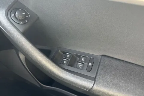 18 of 45 for Škoda Octavia 1.0 TSI SE Technology DSG Euro 6 (s/s) 5dr