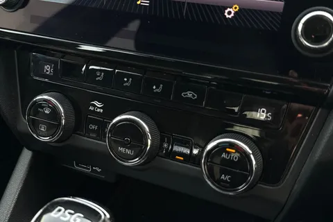 19 of 45 for Škoda Octavia 1.0 TSI SE Technology DSG Euro 6 (s/s) 5dr