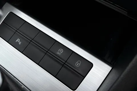 40 of 45 for Škoda Octavia 1.0 TSI SE Technology DSG Euro 6 (s/s) 5dr