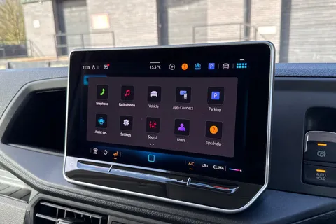 PK74MUP Volkswagen Crafter 2.0 TDI 140PS Commerce High Roof Van Thumbnail #16