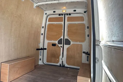 PK74MUP Volkswagen Crafter 2.0 TDI 140PS Commerce High Roof Van Thumbnail #18