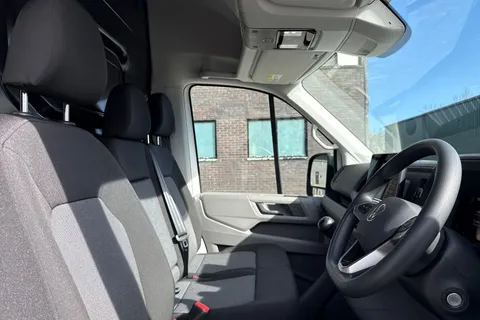 PK74MUP Volkswagen Crafter 2.0 TDI 140PS Commerce High Roof Van Thumbnail #23