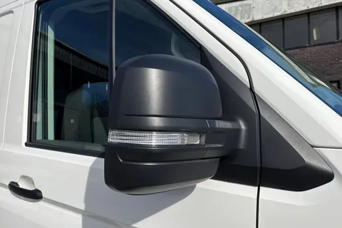 PK74MUP Volkswagen Crafter 2.0 TDI 140PS Commerce High Roof Van Thumbnail #26