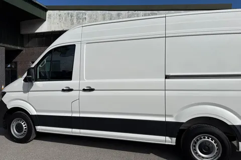 PK74MUP Volkswagen Crafter 2.0 TDI 140PS Commerce High Roof Van Thumbnail #31