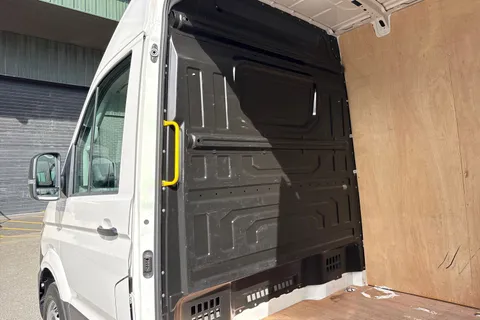 PK74MUP Volkswagen Crafter 2.0 TDI 140PS Commerce High Roof Van Thumbnail #35