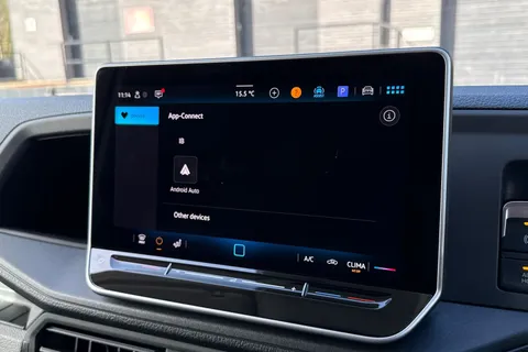 PK74MUP Volkswagen Crafter 2.0 TDI 140PS Commerce High Roof Van Thumbnail #47