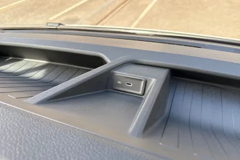 PK74MUP Volkswagen Crafter 2.0 TDI 140PS Commerce High Roof Van Thumbnail #50