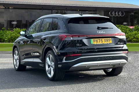 2 of 65 for Audi Q4 e-tron Q4 S line 35 e-tron 125,00 kW