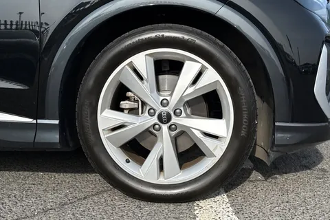 9 of 65 for Audi Q4 e-tron Q4 S line 35 e-tron 125,00 kW