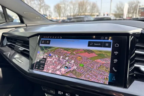 16 of 65 for Audi Q4 e-tron Q4 S line 35 e-tron 125,00 kW