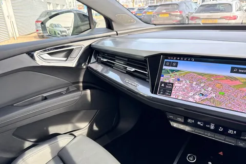 19 of 65 for Audi Q4 e-tron Q4 S line 35 e-tron 125,00 kW