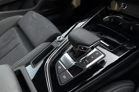 PX24NNW Audi A5 Coup- Black Edition 45 TFSI quattro 265 PS S tronic Thumbnail #23