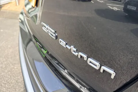 32 of 65 for Audi Q4 e-tron Q4 S line 35 e-tron 125,00 kW