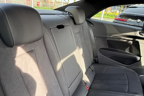 PX24NNW Audi A5 Coup- Black Edition 45 TFSI quattro 265 PS S tronic Thumbnail #38