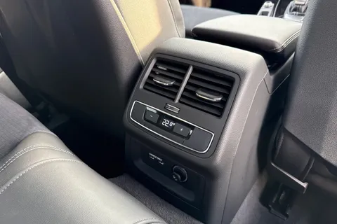 PX24NNW Audi A5 Coup- Black Edition 45 TFSI quattro 265 PS S tronic Thumbnail #39