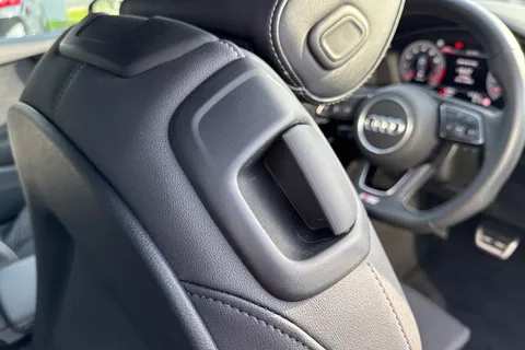 PX24NNW Audi A5 Coup- Black Edition 45 TFSI quattro 265 PS S tronic Thumbnail #42