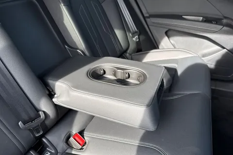 40 of 65 for Audi Q4 e-tron Q4 S line 35 e-tron 125,00 kW