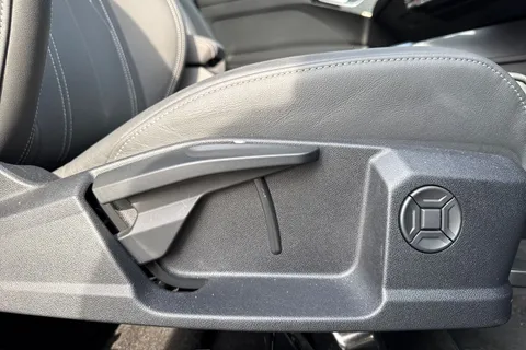 44 of 65 for Audi Q4 e-tron Q4 S line 35 e-tron 125,00 kW