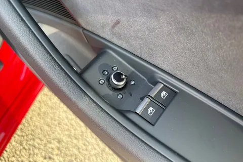 PX24NNW Audi A5 Coup- Black Edition 45 TFSI quattro 265 PS S tronic Thumbnail #48