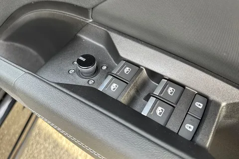 48 of 65 for Audi Q4 e-tron Q4 S line 35 e-tron 125,00 kW