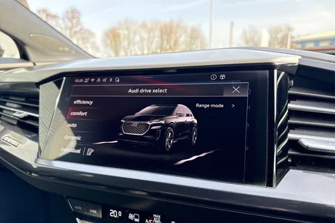 57 of 65 for Audi Q4 e-tron Q4 S line 35 e-tron 125,00 kW