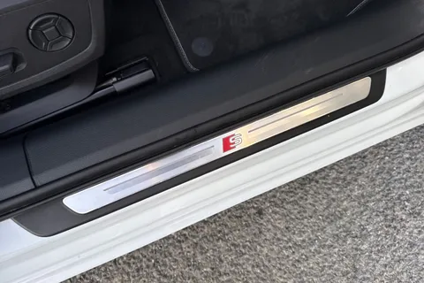 SN23KEM Audi A6 Avant Avant S line 40 TDI quattro 204 PS S tronic Thumbnail #45