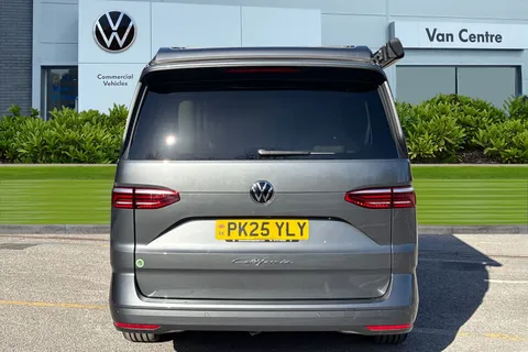 PK25YLY Volkswagen California 2.0 TDI Ocean 5dr DSG Thumbnail #4