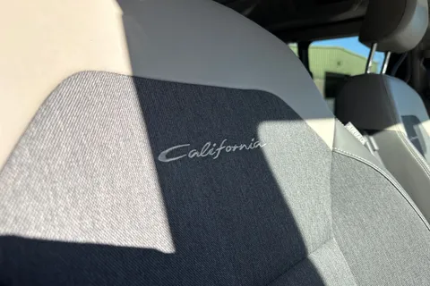 PK25YLY Volkswagen California 2.0 TDI Ocean 5dr DSG Thumbnail #25