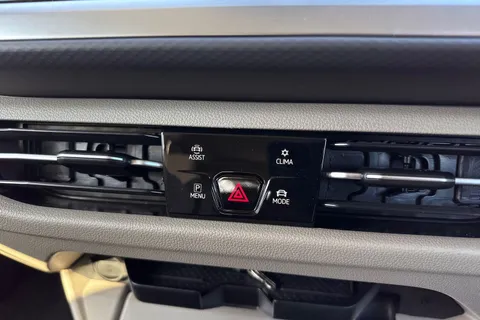 PK25YLY Volkswagen California 2.0 TDI Ocean 5dr DSG Thumbnail #52