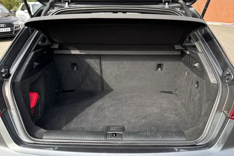 PX69WHC Audi A3 1.6 TDI 30 S line Sportback S Tronic Euro 6 (s/s) 5dr Thumbnail #8