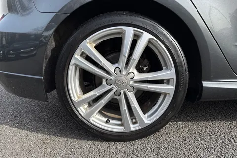 PX69WHC Audi A3 1.6 TDI 30 S line Sportback S Tronic Euro 6 (s/s) 5dr Thumbnail #12