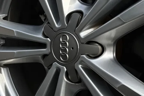 PX69WHC Audi A3 1.6 TDI 30 S line Sportback S Tronic Euro 6 (s/s) 5dr Thumbnail #31