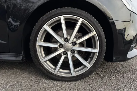 SN69YRA Audi A3 1.0 TFSI 30 Black Edition Sportback Euro 6 (s/s) 5dr Thumbnail #11