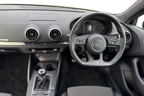 SN69YRA Audi A3 1.0 TFSI 30 Black Edition Sportback Euro 6 (s/s) 5dr Thumbnail #19