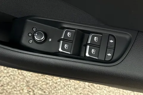 SN69YRA Audi A3 1.0 TFSI 30 Black Edition Sportback Euro 6 (s/s) 5dr Thumbnail #22