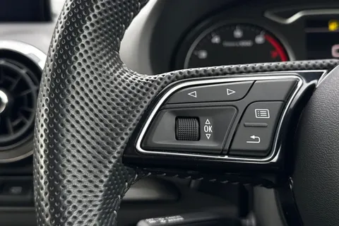 SN69YRA Audi A3 1.0 TFSI 30 Black Edition Sportback Euro 6 (s/s) 5dr Thumbnail #36