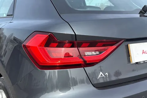 PL23NBA Audi A1 MY23.5 Sport 25 TFSI  95 PS 5-speed Thumbnail #9