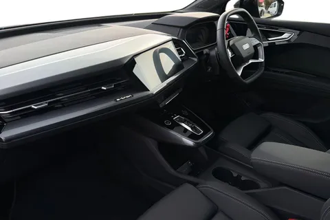 15 of 66 for Audi Q4 e-tron Q4 Sportback Black Edition 45 e-tron 210,00 kW