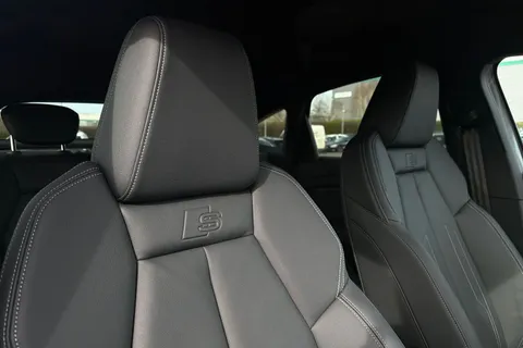 24 of 66 for Audi Q4 e-tron Q4 Sportback Black Edition 45 e-tron 210,00 kW