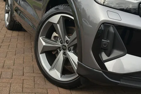 26 of 66 for Audi Q4 e-tron Q4 Sportback Black Edition 45 e-tron 210,00 kW