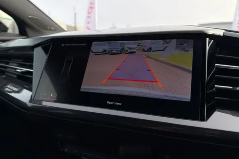 44 of 66 for Audi Q4 e-tron Q4 Sportback Black Edition 45 e-tron 210,00 kW