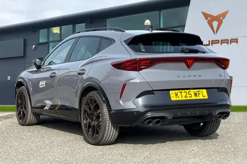 KT25WFL CUPRA Formentor 2.0 TSI VZ3 DSG 4Drive Euro 6 (s/s) 5dr Thumbnail #3