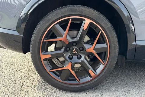 KT25WFL CUPRA Formentor 2.0 TSI VZ3 DSG 4Drive Euro 6 (s/s) 5dr Thumbnail #11