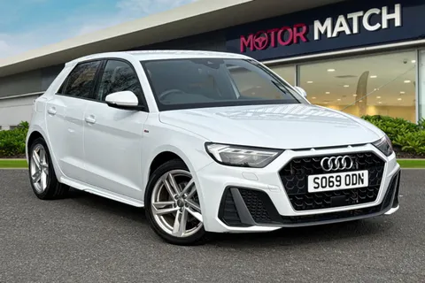 SO69ODN Audi A1 1.0 TFSI 30 S line Sportback S Tronic Euro 6 (s/s) 5dr Thumbnail #2