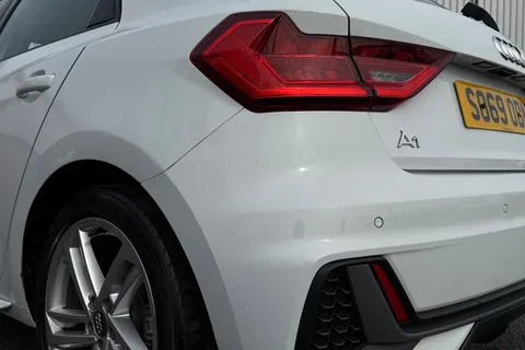 SO69ODN Audi A1 1.0 TFSI 30 S line Sportback S Tronic Euro 6 (s/s) 5dr Thumbnail #17